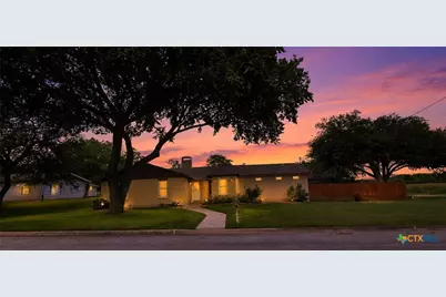 110 Live Oak Street, Gonzales, TX 78629 - Photo 1