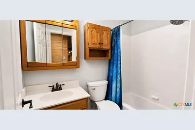 110 Live Oak Street, Gonzales, TX 78629 - Photo 17