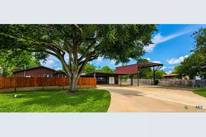 110 Live Oak Street, Gonzales, TX 78629 - Photo 13