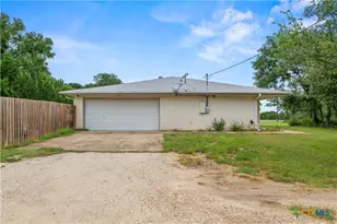 8827 E Hwy 190, Lampasas, TX 76550 - Photo 3