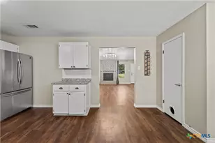 8827 E Hwy 190, Lampasas, TX 76550 - Photo 25