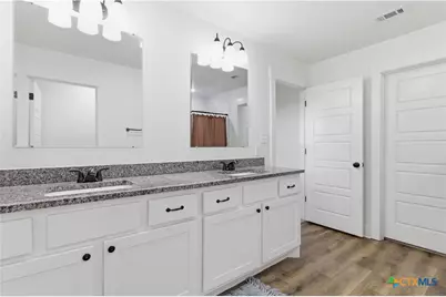 1960 Royal Loop, Belton, TX 76513 - Photo 13