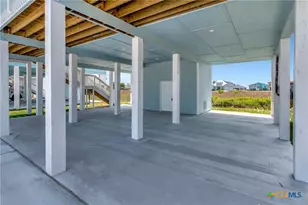 139 Paradise Dr, Rockport, TX 78328 - Photo 17