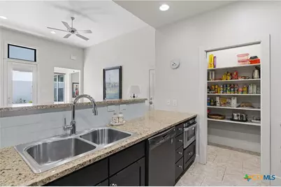 1728 Nordberg, Seguin, TX 78155 - Photo 11