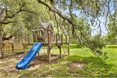 1353 Hunters Court, Seguin, TX 78155 - Photo 21