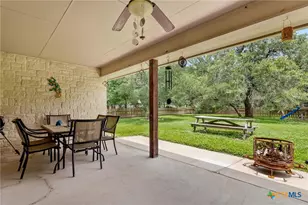 1353 Hunter's Ct, Seguin, TX 78155 - Photo 19