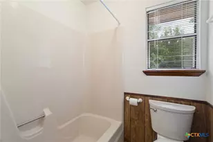 1702 Susan Dr, Kerrville, TX 78028 - Photo 41