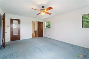 1702 Susan Dr, Kerrville, TX 78028 - Photo 29