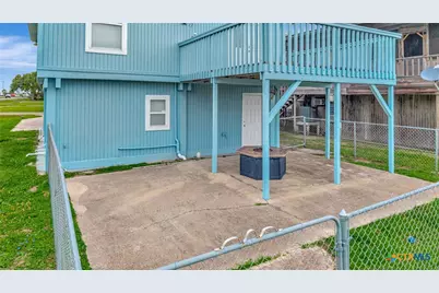 611 W Tyler Avenue, Port O'Connor, TX 77982 - Photo 21