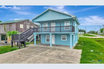 611 W Tyler Avenue, Port O'Connor, TX 77982 - Photo 3
