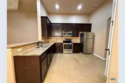 1084 Carolyn Cove #1086, New Braunfels, TX 78130 - Photo 5