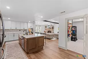 702 E Sandy Ln, Little River-Academy, TX 76554 - Photo 13