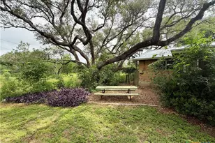 2751 River Oaks Dr, New Braunfels, TX 78132 - Photo 31