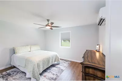 606 E Prairie Street, Cuero, TX 77954 - Photo 11