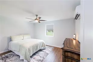 606 E Prairie St, Cuero, TX 77954 - Photo 11