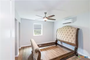 606 E Prairie St, Cuero, TX 77954 - Photo 17