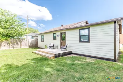 606 E Prairie Street, Cuero, TX 77954 - Photo 25