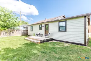 606 E Prairie St, Cuero, TX 77954 - Photo 25