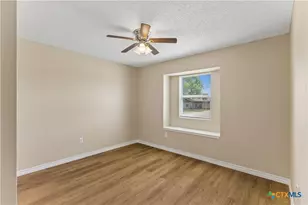 5905 Dan Dr, Killeen, TX 76543 - Photo 11
