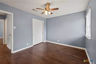 918 Lauren St, New Braunfels, TX 78130 - Photo 19