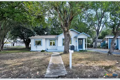 717 S Laurel Avenue, Luling, TX 78648 - Photo 1