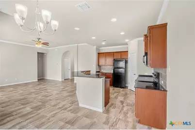 608 Wyndcrest Drive, Temple, TX 76502 - Photo 5