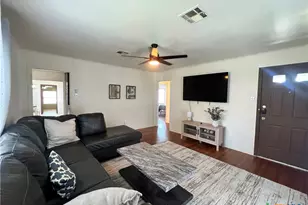 1519 S 43rd St, Temple, TX 76504 - Photo 5