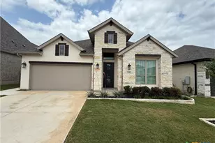 2216 Prado Dr, New Braunfels, TX 78132 - Photo 1