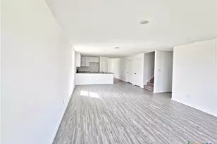 805 Riviera Ct, Seguin, TX 78155 - Photo 7