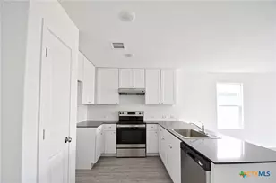 3812 Far Horizon, Seguin, TX 78155 - Photo 5