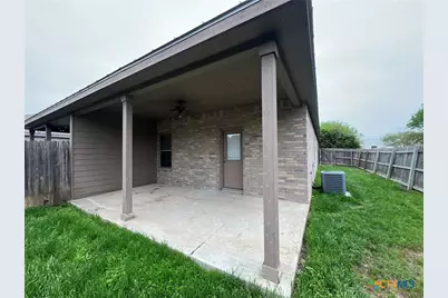 327 Oelkers #B, New Braunfels, TX 78130 - Photo 11