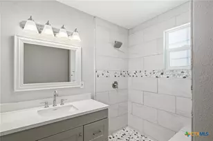 2201 E Colorado St, Victoria, TX 77901 - Photo 13