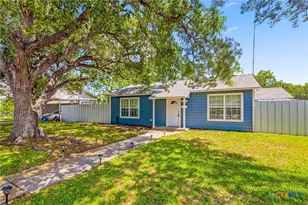 2201 E Colorado St, Victoria, TX 77901 - Photo 9