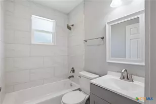 2201 E Colorado St, Victoria, TX 77901 - Photo 21