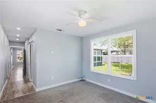 2201 E Colorado St, Victoria, TX 77901 - Photo 15
