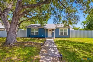 2201 E Colorado St, Victoria, TX 77901 - Photo 1