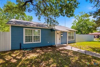 2201 E Colorado Street, Victoria, TX 77901 - Photo 9