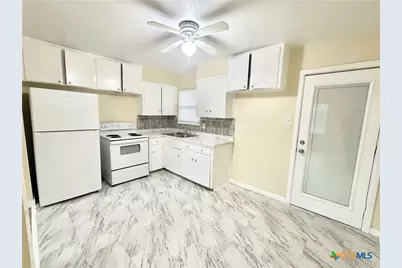 104 E Fowler Avenue, Killeen, TX 76541 - Photo 7