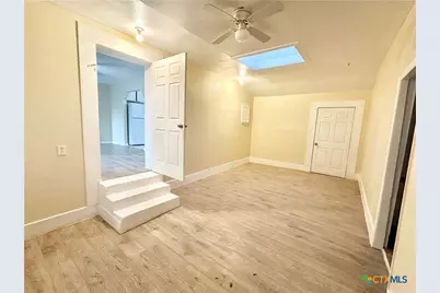 104 E Fowler Avenue, Killeen, TX 76541 - Photo 13