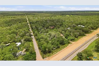 8606 State Highway 123, Stockdale, TX 78160 - Photo 7