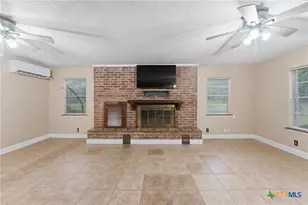 8606 State Hwy 123, Stockdale, TX 78160 - Photo 9