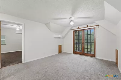 8606 State Highway 123, Stockdale, TX 78160 - Photo 31