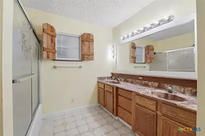 8606 State Highway 123, Stockdale, TX 78160 - Photo 31