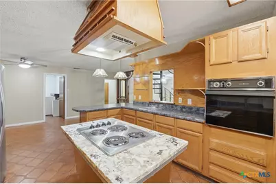 8606 State Highway 123, Stockdale, TX 78160 - Photo 27