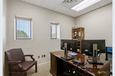 8316 Lone Tree Road, Victoria, TX 77905 - Photo 17