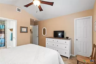 105 Pecan Harbor St, Rockport, TX 78382 - Photo 11