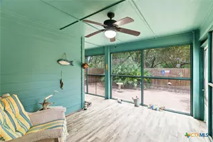 105 Pecan Harbor St, Rockport, TX 78382 - Photo 3