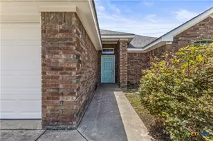 526 Armstrong Dr, Belton, TX 76513 - Photo 3