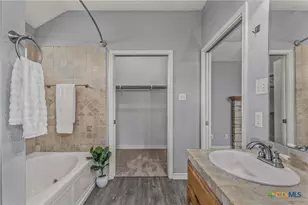 526 Armstrong Dr, Belton, TX 76513 - Photo 15