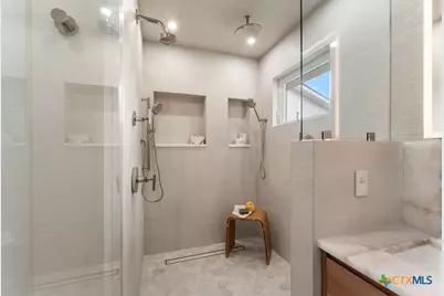 706 Kenilworth Boulevard, San Antonio, TX 78209 - Photo 37